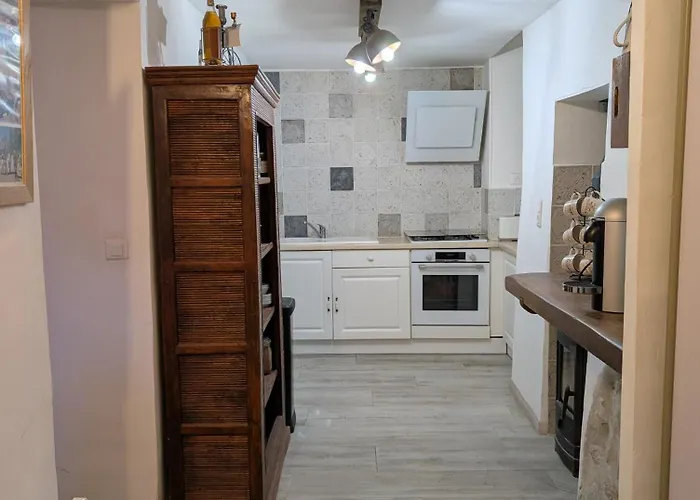 Semesterbostad Maison Cevenole - Centre - Arrivee Flexible *